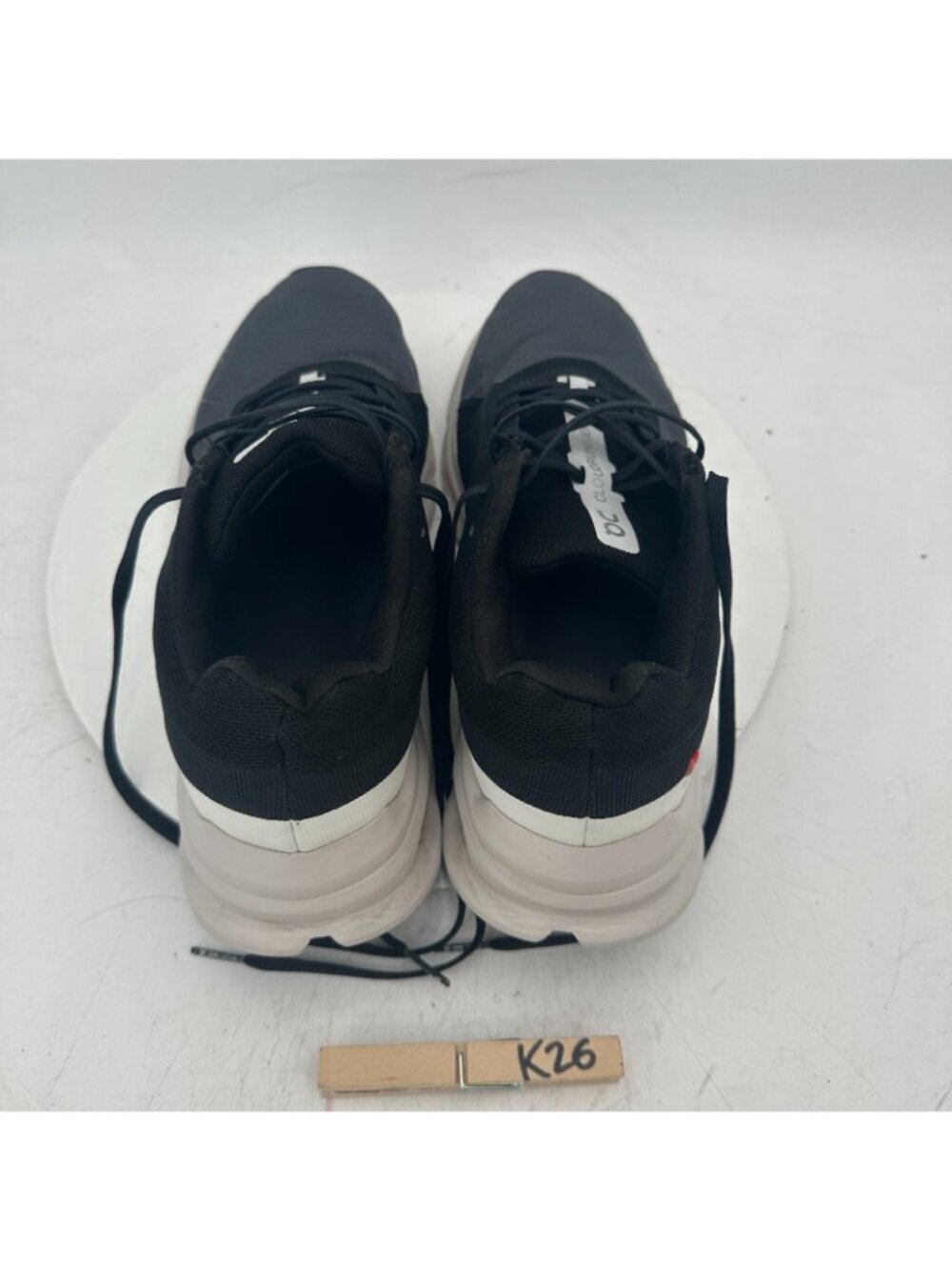 On Cloudrunner Swiss Engineering Men Size 9.5 Eclipse Frost White Shoes - Picture 9 of 11